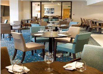 Restaurant/Bar