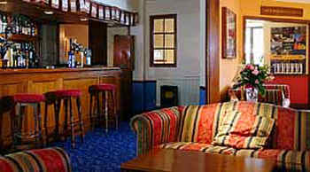 Quality Hotel Welwyn - bar