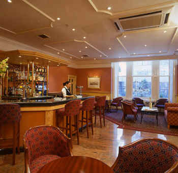 bar