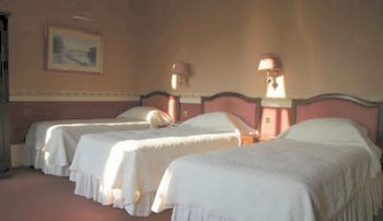 triple Bedroom