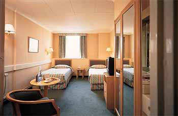 Twin Bedroom