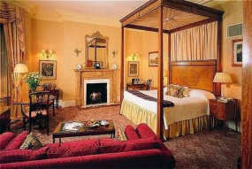 The London Outpost Hotel
