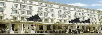 Rydges Kensington Plaza Hotel