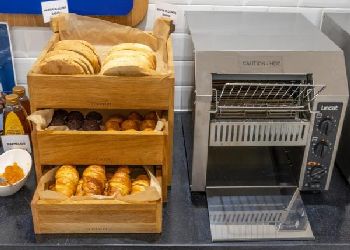 Holiday Inn Express Croydon