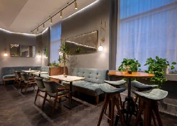 Town Hall Hotel & Apartments