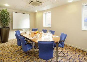 Holiday Inn Express Limehouse