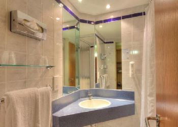 Holiday Inn Express Limehouse