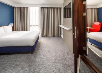 Holiday Inn Express Excel