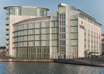 Ramada London Docklands Hotel