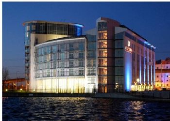 Ramada London Docklands Hotel