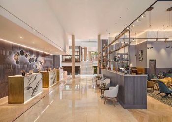 Crowne Plaza London City Hotel