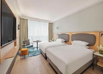 Crowne Plaza London City Hotel