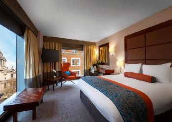 Leonardo Royal London St Pauls - bedroom