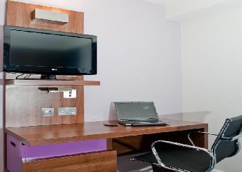 Holiday Inn Express London City