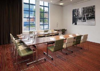 Holiday Inn Express London City