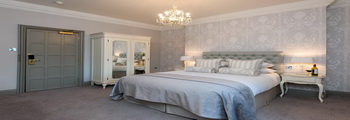 The Manor Elstree - Bedroom