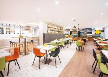 Holiday Inn Gatwick Airport