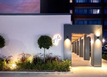Holiday Inn Gatwick Airport