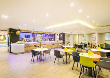 Holiday Inn Gatwick Airport