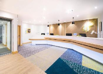 Holiday Inn Gatwick Airport
