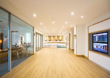 Holiday Inn Gatwick Airport