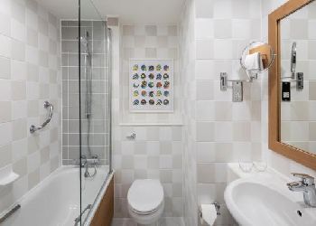 Holiday Inn Gatwick Airport
