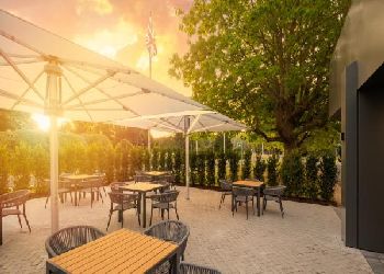 Holiday Inn Gatwick Airport