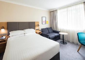 Holiday Inn Gatwick Airport