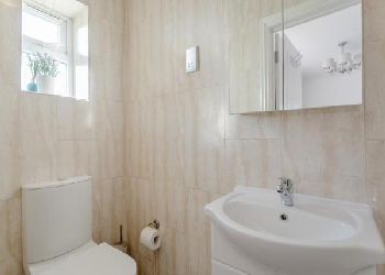Apple House Guesthouse Wembley 