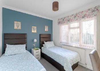Apple House Guesthouse Wembley 