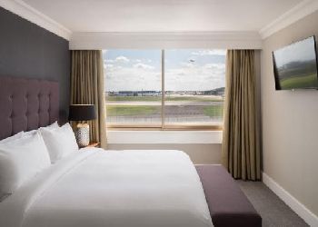 Renaissance Heathrow Hotel