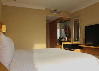 Renaissance Heathrow Hotel