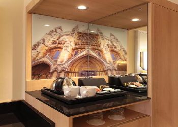 Renaissance Heathrow Hotel