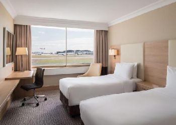 Renaissance Heathrow Hotel