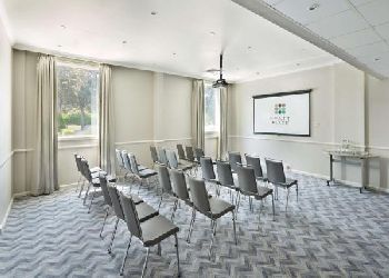 Hyatt Place London Heathrow Airport