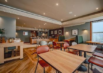 Holiday Inn Heathrow T5