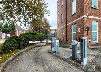 Holiday Inn Heathrow T5