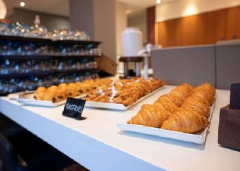 Novotel Heathrow Hotel