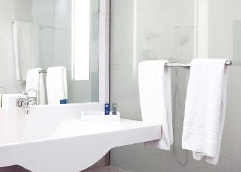 Novotel Heathrow Hotel