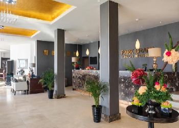 Park Grand London Heathrow