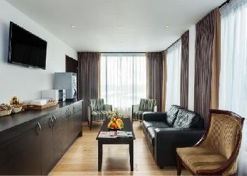 Park Grand London Heathrow