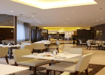 Park Grand London Heathrow