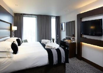Park Grand London Heathrow