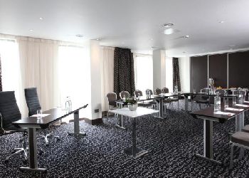 Park Grand London Heathrow