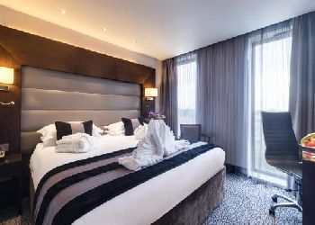 Park Grand London Heathrow