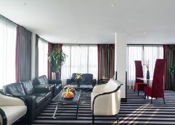 Park Grand London Heathrow