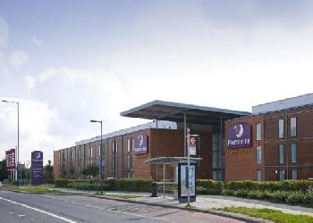 Premier Inn Heathrow Bath Road