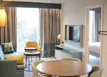 Staybridge Suites London Heathrow