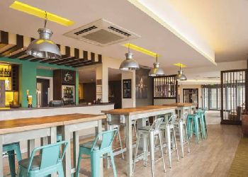 Premier Inn Luton Town Centre