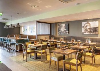 Premier Inn Luton Town Centre